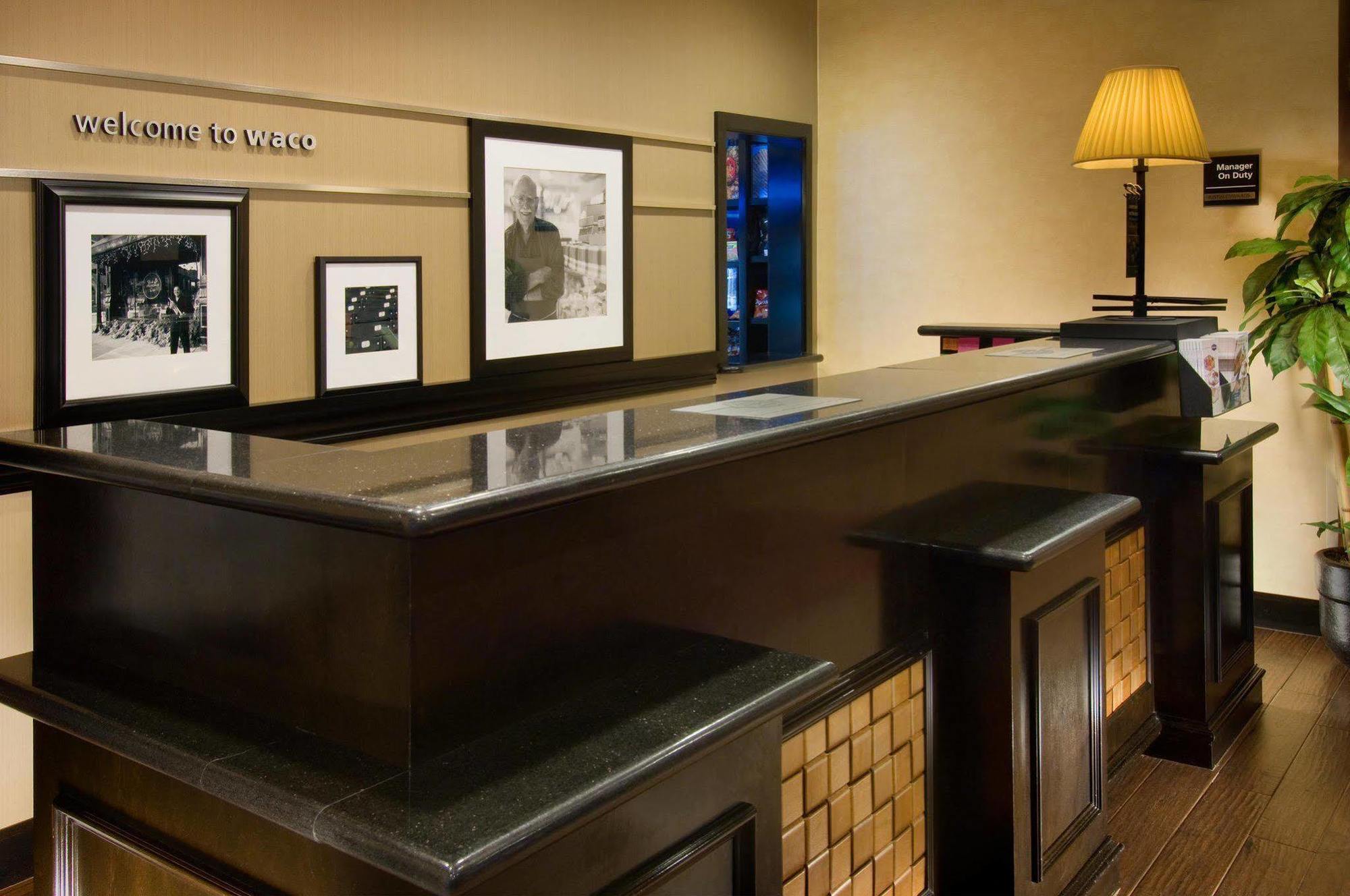Hampton Inn & Suites Waco-South Exteriér fotografie